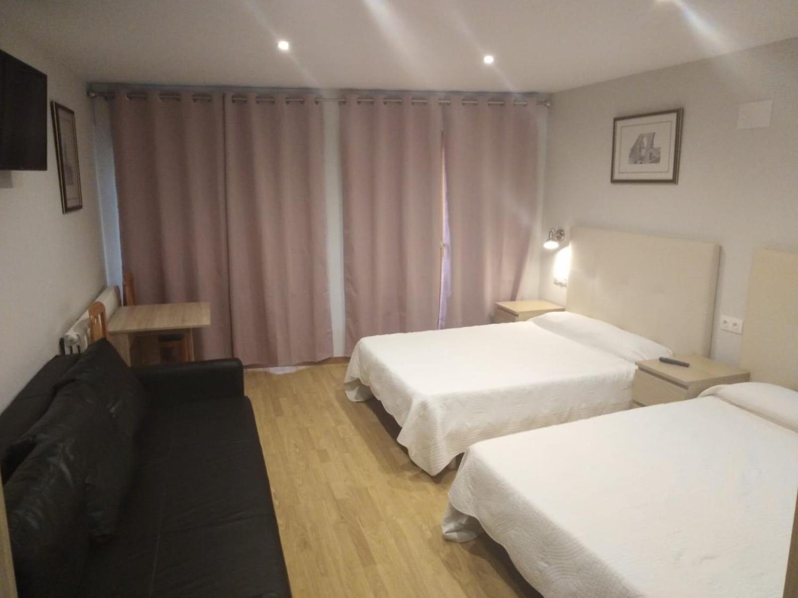 Hostal Alcazaba Teruel Quarto foto