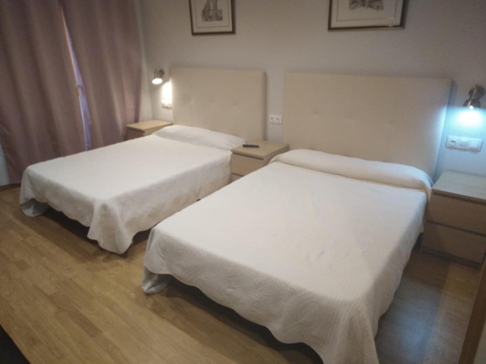 Hostal Alcazaba Teruel Quarto foto